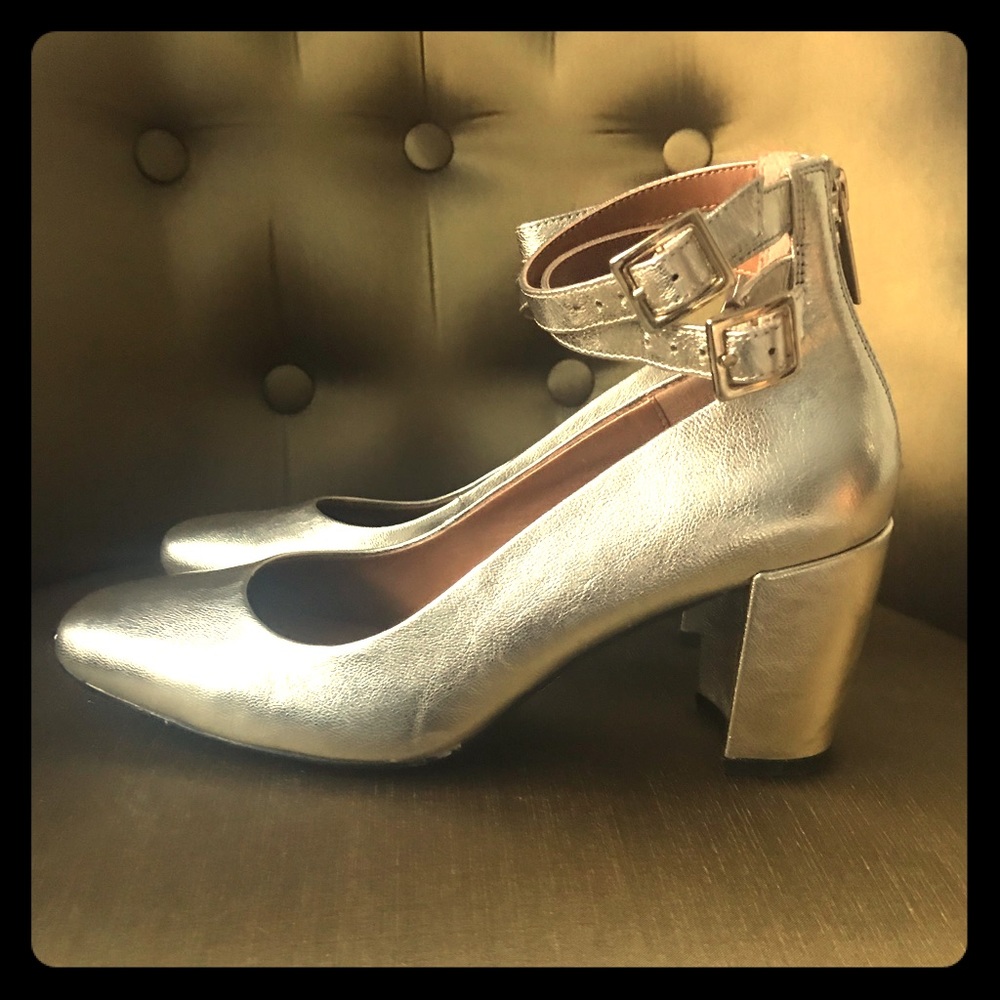 Gold Halston double strap pumps